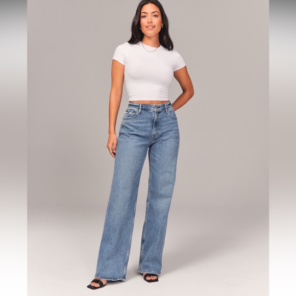 Abercrombie & Fitch Denim - NWT Abercrombie&Fitch The 90s Relaxed Jean Curve Love High Rise